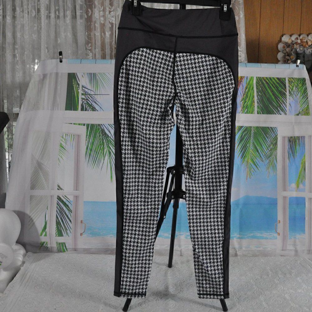 White Birch Houndstooth Knit Leggings Size Small New without Tags - Picture 6 of 6